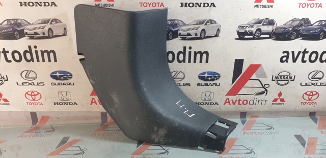 Обшивка стойки кузова внутренняя, передняя правая 669001KB1A NISSAN