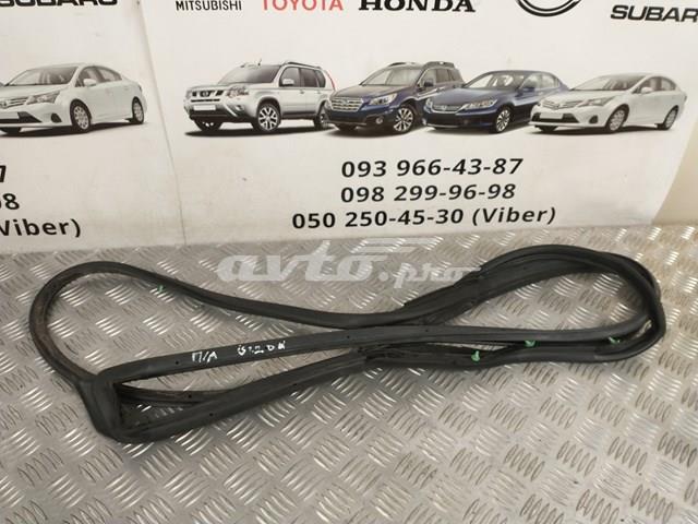 TOYOTA 6786253030 Уплотнитель двери передней левой (на двери) в наличии Черновцы
