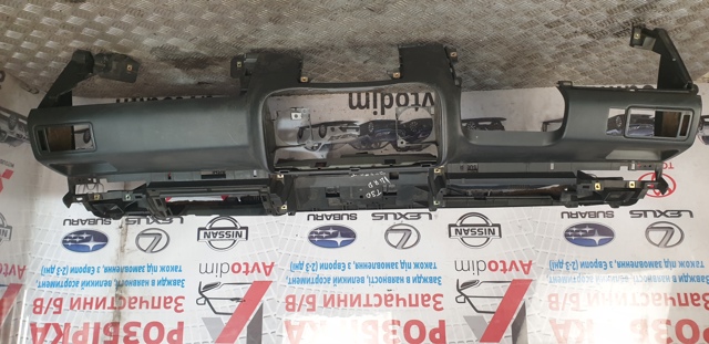 Панель салона передняя "торпедо" 68100EQ410 NISSAN