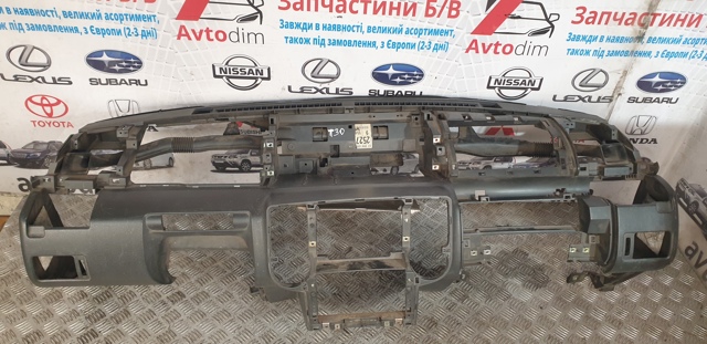 68100EQ410 NISSAN Торпедо купить в Житомир
