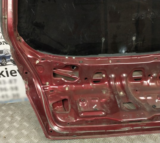 Задняя дверь 68100ST3E00ZZ HONDA