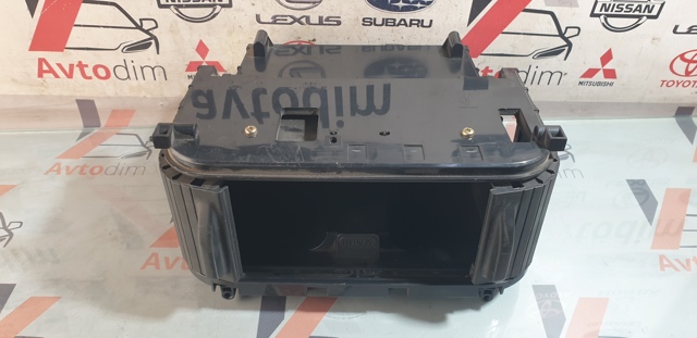 NISSAN 68108EQ400 в наличии Ирпень