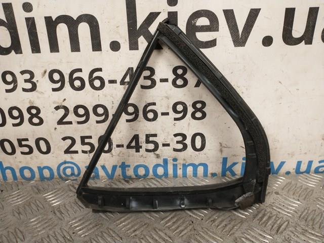 TOYOTA 6818853030 в наличии Ровно