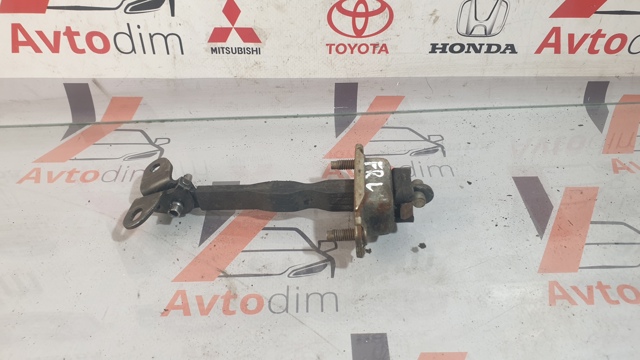 Ограничитель открывания двери, передний левый 6861005031 TOYOTA