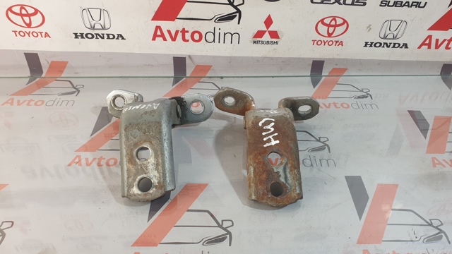 TOYOTA 6874012110 Петля двери передней правой в наличии Каменское