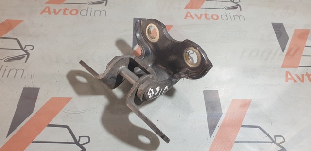 TOYOTA 6876020122 Петля двери задней левой в наличии Харьков