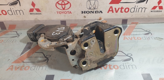 Замок задней двери, правой 6905060020 TOYOTA