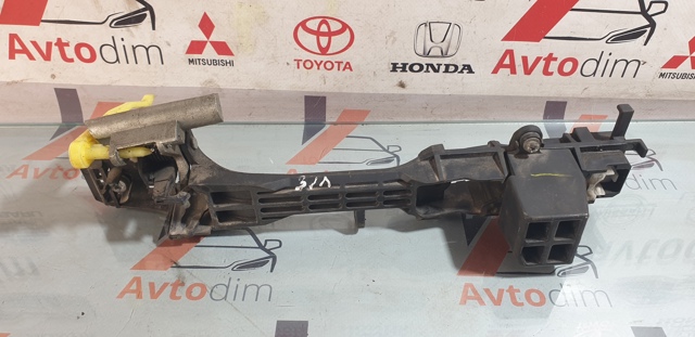 TOYOTA 6920453010 Держатель наружной ручки двери задней левой в наличии Каменское