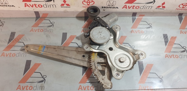 Стеклоподъемник левой задней двери 6980422200 TOYOTA
