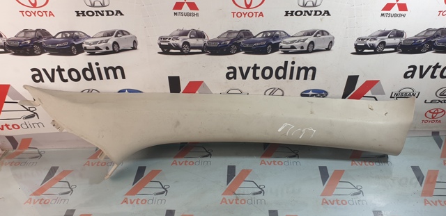 Обшивка стойки кузова внутренняя, передняя правая 7210A246YA MITSUBISHI