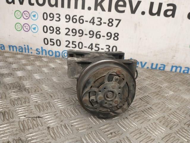 Компрессор кондиционера 73111AE011 SUBARU