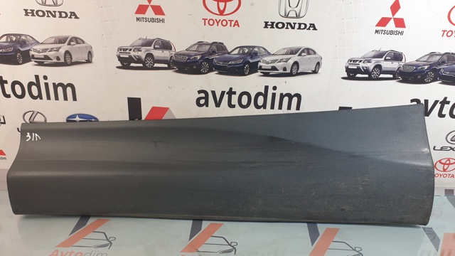 Накладка задней левой двери 7507842010 TOYOTA