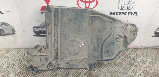 Защита двигателя, левая 758948H300 NISSAN