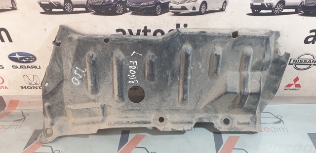 Защита двигателя, правая 758968H800 NISSAN