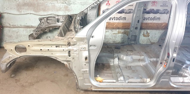 Стойка кузова передняя, левая 76215EB330 NISSAN
