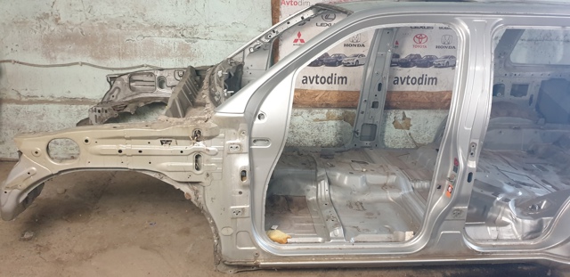 NISSAN 76215EB330 Стойка кузова передняя левая в наличии Черновцы
