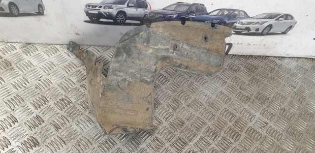Подкрылок задний правый 76748EB300 NISSAN