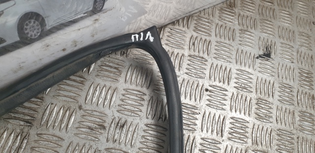 769228H300 NISSAN Уплотнитель двери передней левой (на кузове) купить в Украина