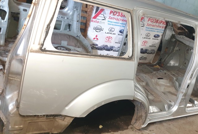 78100EB330 NISSAN Крыло заднее правое купить в Ровно