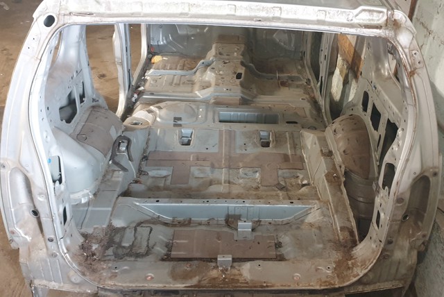 78100EB330 NISSAN Крыло заднее правое купить в Харьков