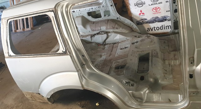 NISSAN 78100EB330 Крыло заднее правое в наличии Черкассы