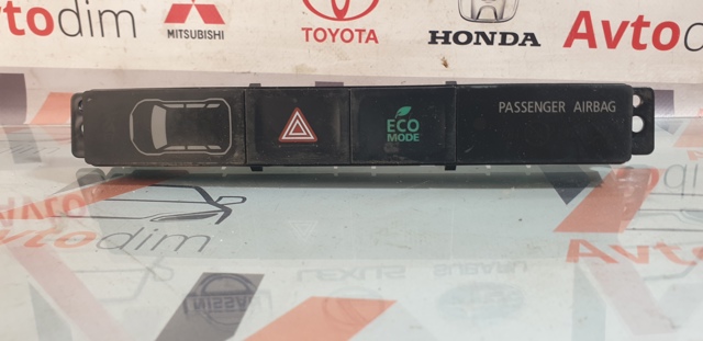 Кнопка аварийной сигнализации 8002B409 MITSUBISHI