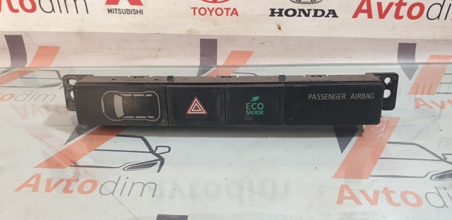 8002B409 MITSUBISHI Кнопка аварийки купить в Полтава
