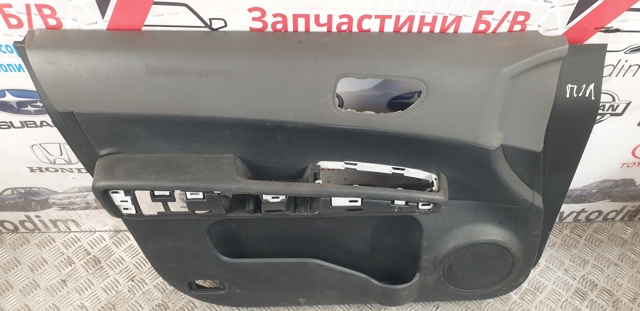 Обшивка-облицовка передней двери, левой, внутренняя 80901JH11A NISSAN