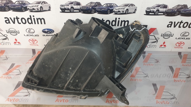 TOYOTA 8111042160 Правая фара в наличии Хмельницкий