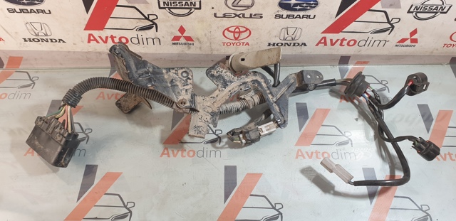 8112653220 TOYOTA купить в Ужгород
