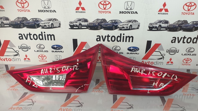 TOYOTA 8158102460 Фонарь задний правый внутренний в наличии Украина