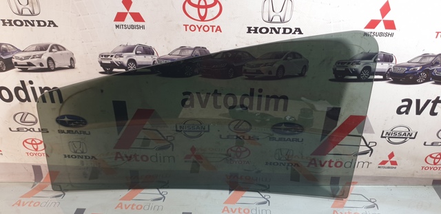 Уголок задней левой двери 82263EB33A NISSAN