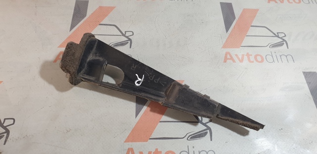 822D28H300 NISSAN купить в Львов