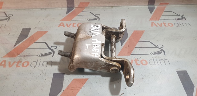 Завеса двери задней левой 82401EA00A NISSAN