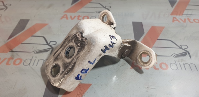 Петля передней двери, левой 824214EA0A NISSAN