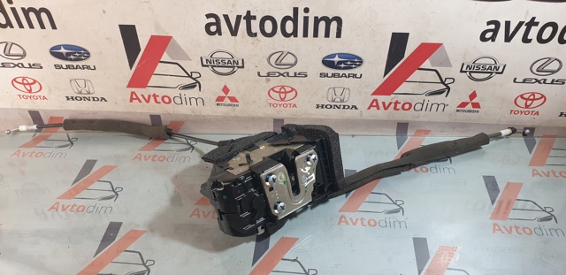 Замок задней правой двери  825001KK2A NISSAN