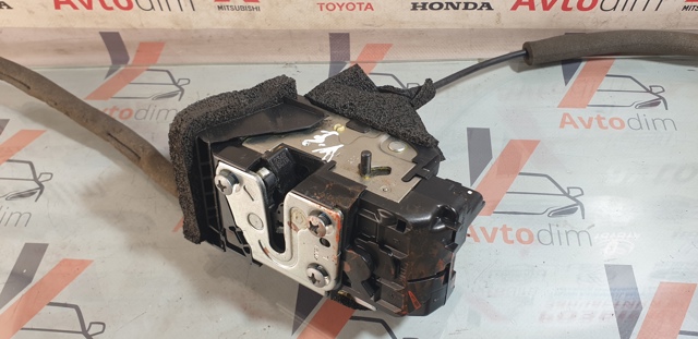 Замок двери задней левой 825011KK2A NISSAN
