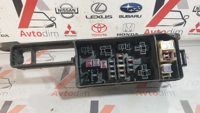 TOYOTA 8272005010 Блок предохранителей в наличии Ужгород
