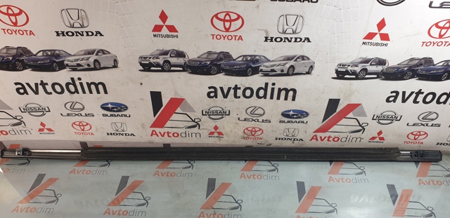 NISSAN 82820JG000 в наличии Львов