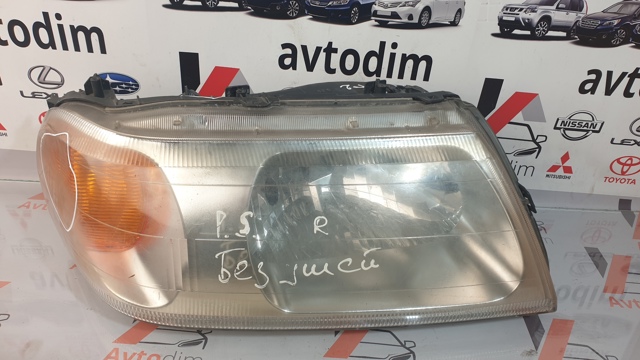 8301A366 MITSUBISHI Стекло фары правой купить в Хмельницкий