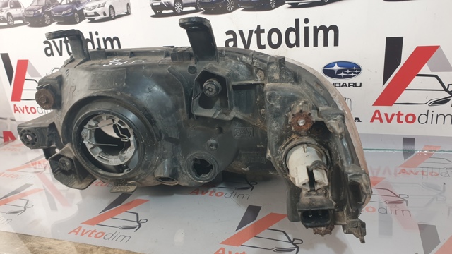 8301A366 Стекло фары правой купить Полтава