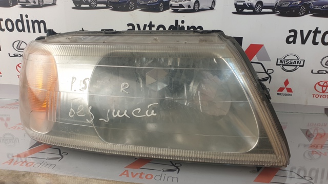 MITSUBISHI 8301A366 Стекло фары правой в наличии Житомир