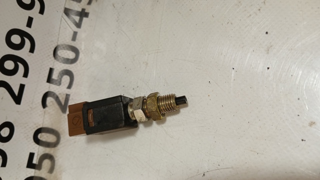 SUBARU 83311AA011 Датчик включения стопсигнала в наличии Запорожье