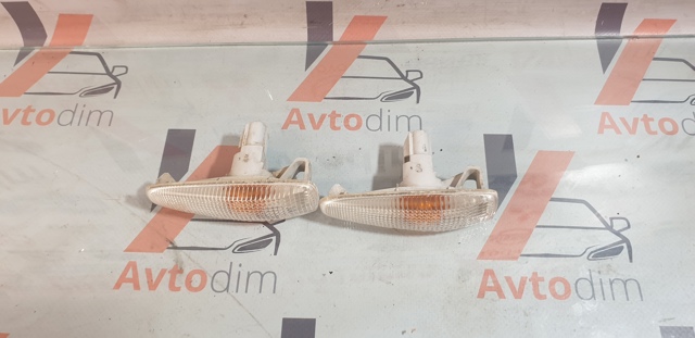 8351A001 Повторитель поворота купить Николаев
