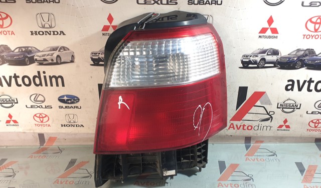SUBARU 84201FC120 Фонарь задний правый внешний в наличии Ирпень