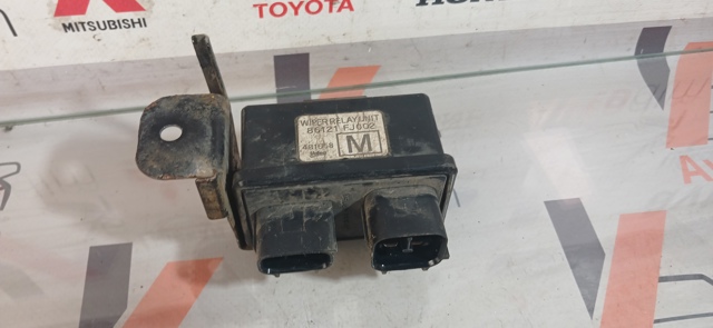 86121FJ002 SUBARU купить в Ирпень