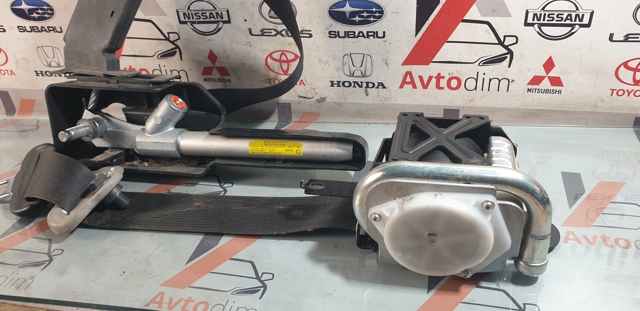 Ремень безопасности передний правый 86884JH100 NISSAN