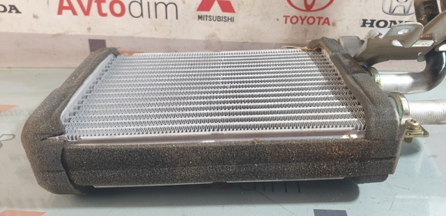8710735040 Toyota Радиатор печки (отопителя) задний