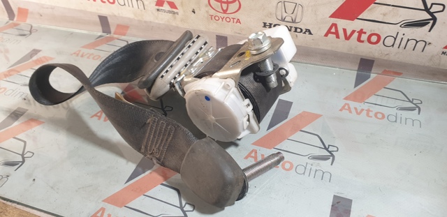 Ремень безопасности задний правый 88844EB302 NISSAN