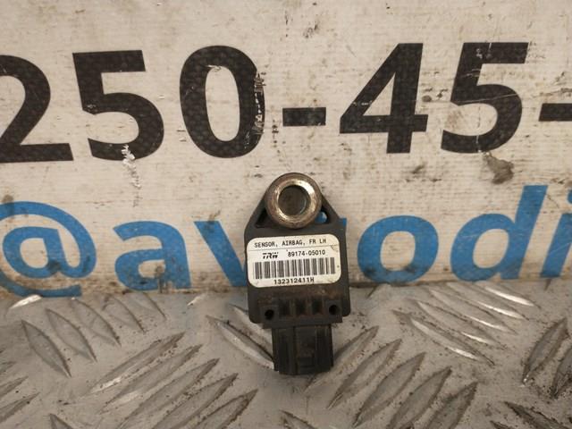 Датчик Айрбег передний 8917405010 TOYOTA